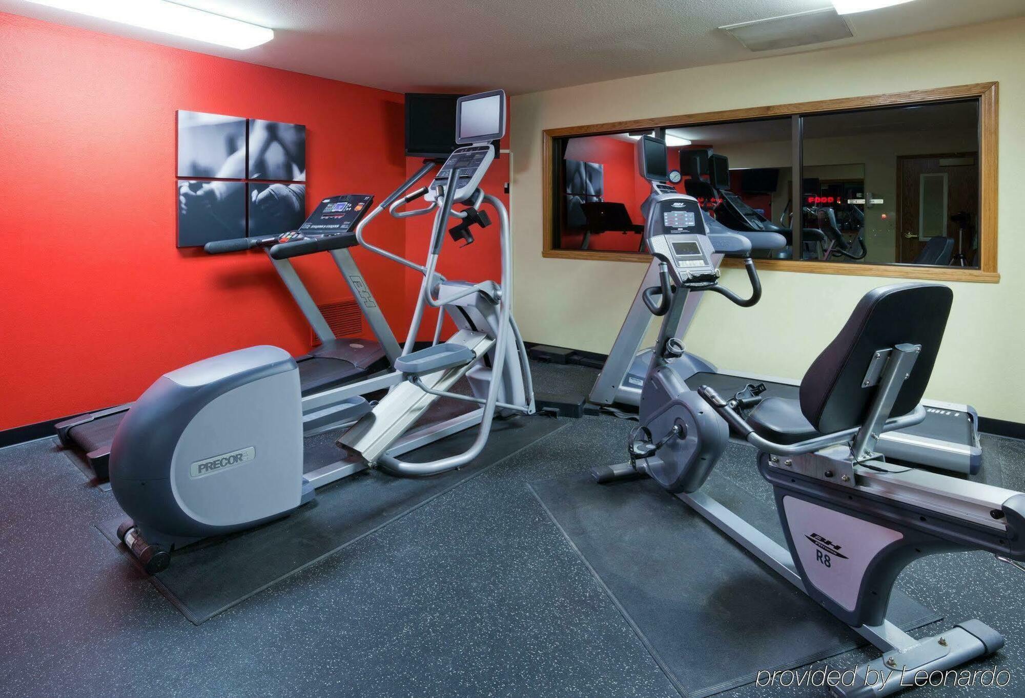 Country Inn & Suites By Radisson, Fargo, Nd מראה חיצוני תמונה