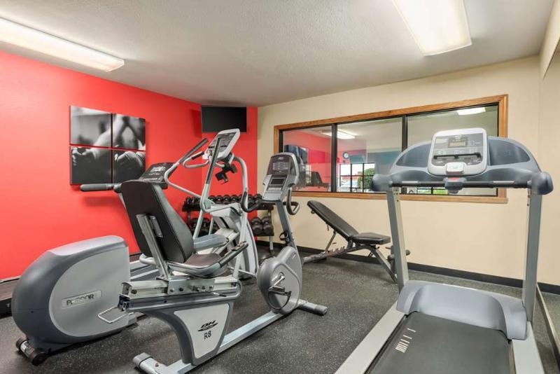 Country Inn & Suites By Radisson, Fargo, Nd מראה חיצוני תמונה